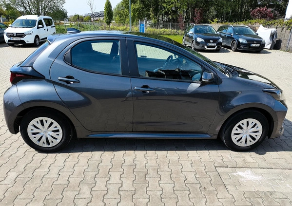 Toyota Yaris cena 59999 przebieg: 93164, rok produkcji 2022 z Jedwabne małe 301